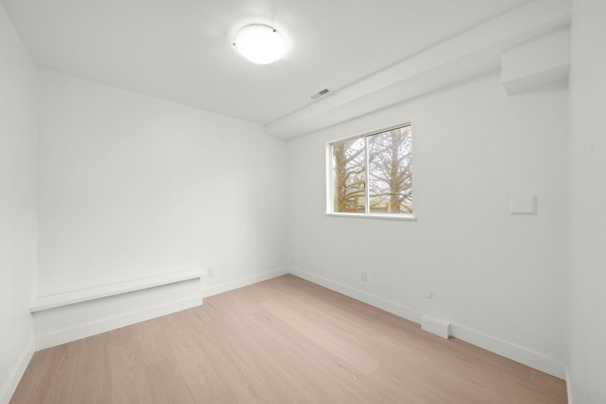 Staircase Photo of 115 Warrick Street, Coquitlam, BC