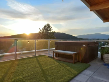 Front Yard Photo of 611 707 Como Lake Avenue, Coquitlam, BC