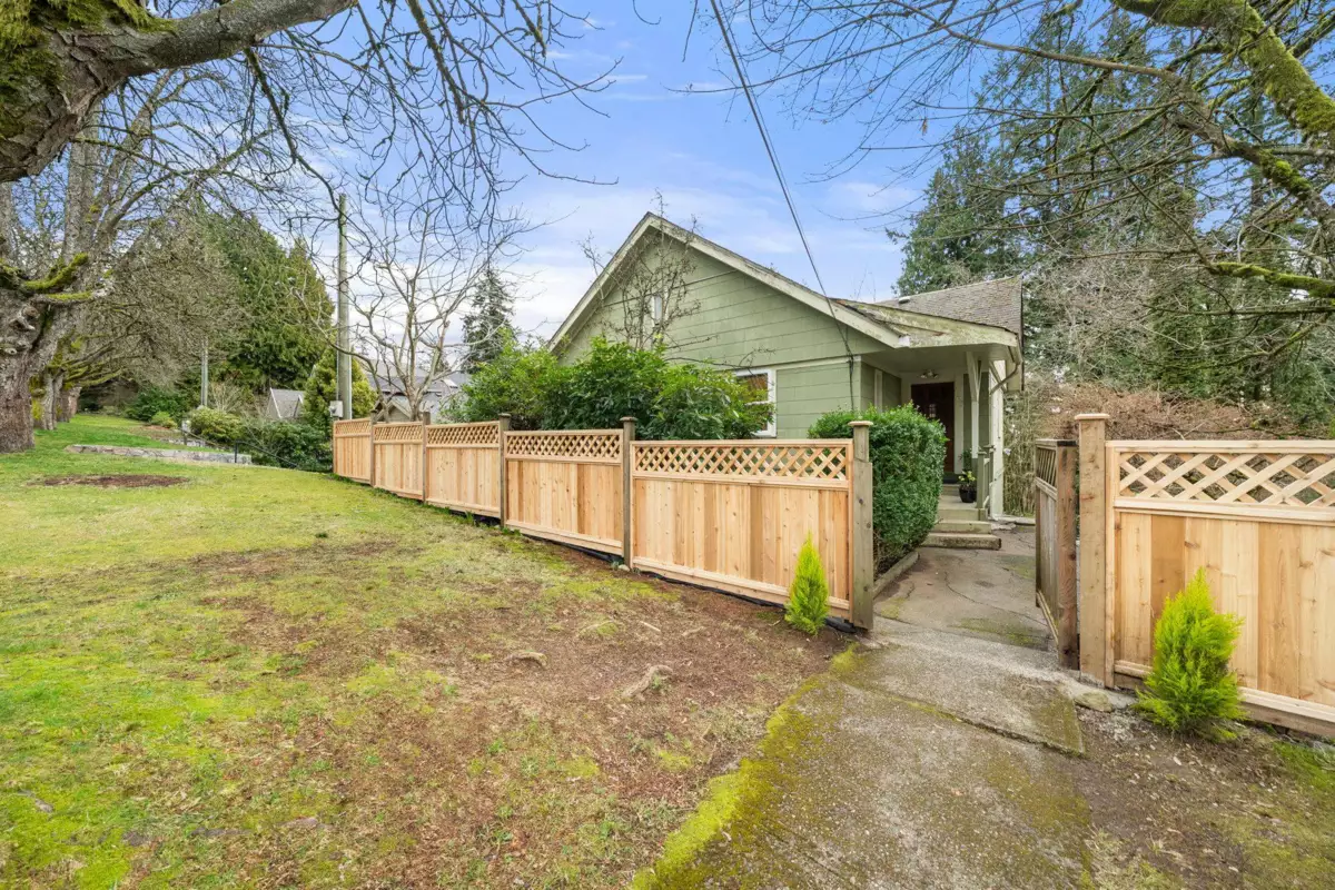 Exterior Rear Photo of 163 E Kings Road, North Vancouver, BC