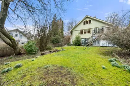 163 E Kings Road, North Vancouver, BC, Upper Lonsdale — 4 bed single family residence for sale