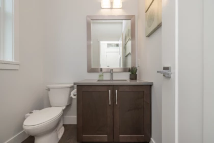 Powder Room Photo of 16477 21 Avenue, Surrey, BC