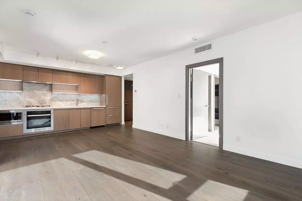 Dining Area Photo of 1751 38 Smithe Street, Vancouver, BC