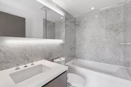 Powder Room Photo of 1751 38 Smithe Street, Vancouver, BC