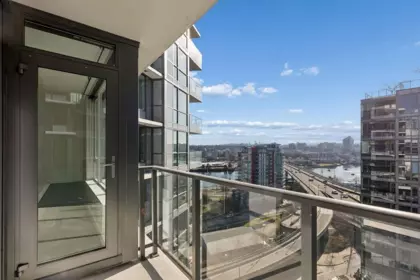 Staircase Photo of 1751 38 Smithe Street, Vancouver, BC