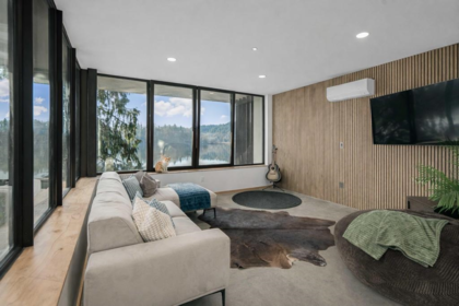 Hot Tub / Spa Photo of 9791 Hall Street, Mission, BC