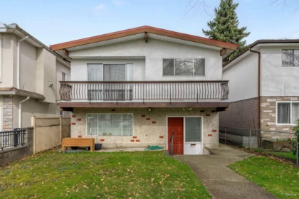 Swimming Pool Photo of 1961 E 50th Avenue, Vancouver, BC
