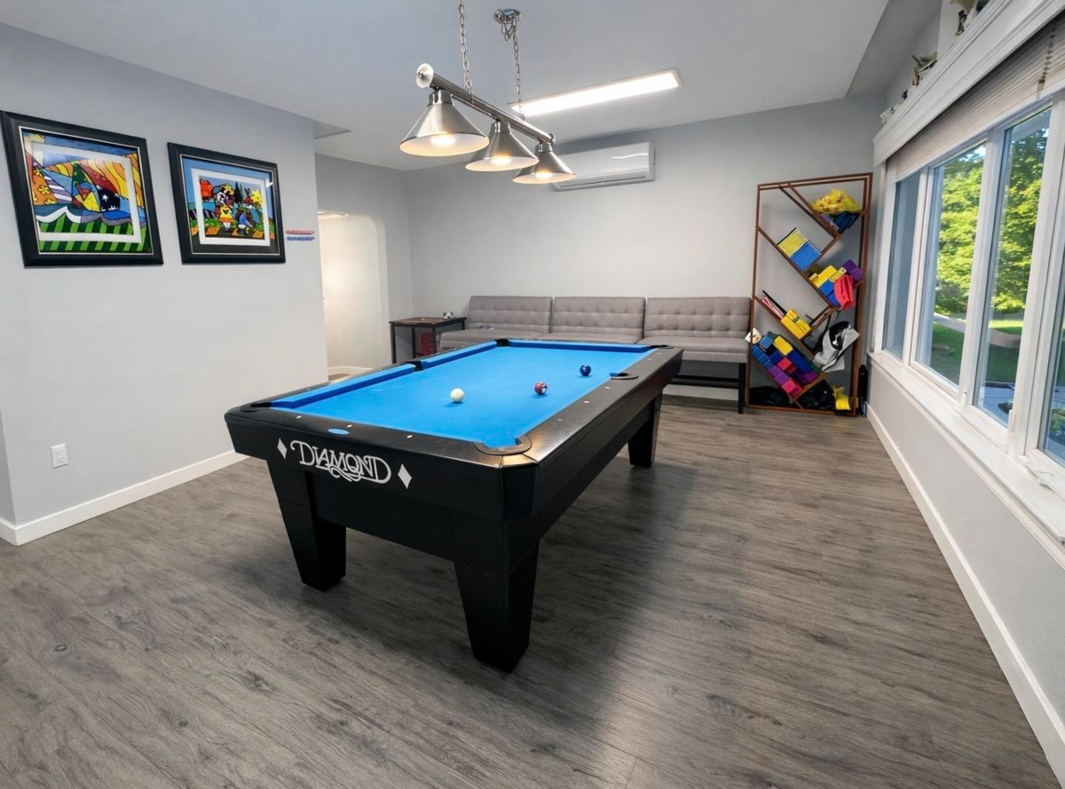Family Room Photo of 4450 Granville Street, Vancouver, BC