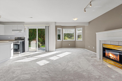 Hallway Photo of 3236 Mallard Street, Abbotsford, BC