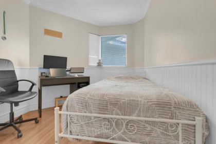 Guest Bathroom Photo of 36 31255 Upper Maclure Road, Abbotsford, BC