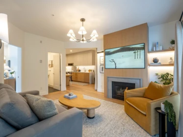 206 4365 Northlands Boulevard, Whistler, BC, Whistler — Apartment/Condo for sale