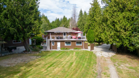 7781 Hart Road, Halfmoon Bay, BC, Halfmoon Bay — Single Family Residence for sale