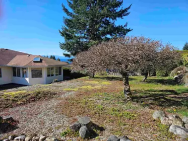Backyard Photo of 5160 Ridgeview Drive, Sechelt, BC