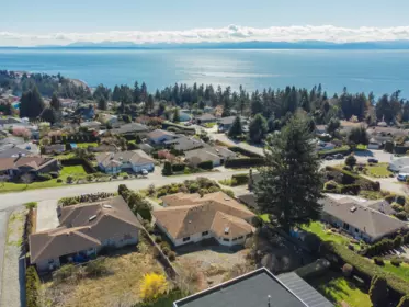 Hot Tub / Spa Photo of 5160 Ridgeview Drive, Sechelt, BC
