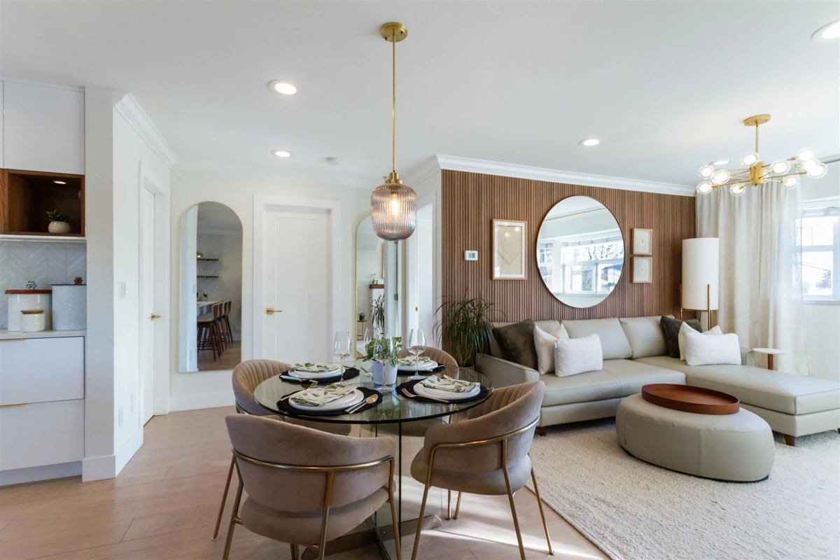 Dining Area Photo of 6450 St. George Street, Vancouver, BC