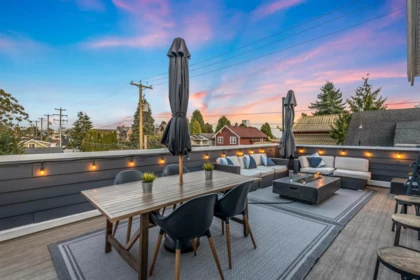 Swimming Pool Photo of 6450 St. George Street, Vancouver, BC