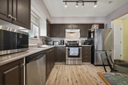 Breakfast Nook Photo of 404 31771 Peardonville Road, Abbotsford, BC
