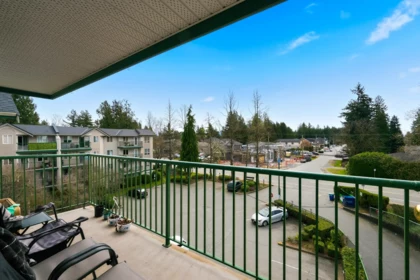 Front Yard Photo of 404 31771 Peardonville Road, Abbotsford, BC