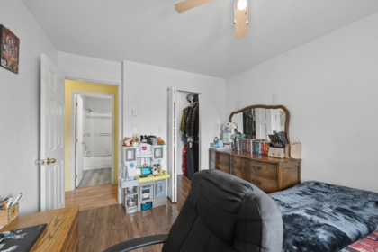 Mudroom Photo of 404 31771 Peardonville Road, Abbotsford, BC