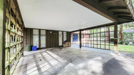 Hot Tub / Spa Photo of 4649 Clovelly Walk, West Vancouver, BC