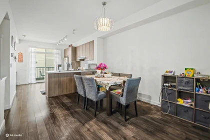 Breakfast Nook Photo of 109 30989 Westridge Place, Abbotsford, BC
