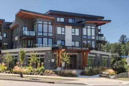 220 1870 Dowad Drive, Squamish, BC, Squamish — Apartment/Condo for sale