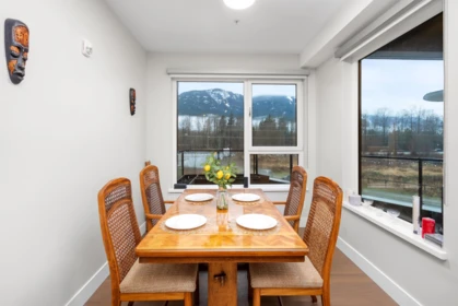 Kitchen Photo of 220 1870 Dowad Drive, Squamish, BC