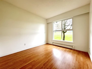 Primary Bedroom Photo of 126 32850 George Ferguson Way, Abbotsford, BC