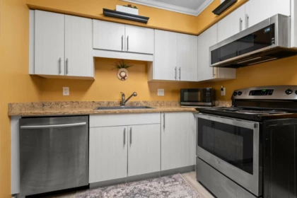109 8725 Elm Drive, Chilliwack, BC, Chilliwack — Apartment/Condo for sale
