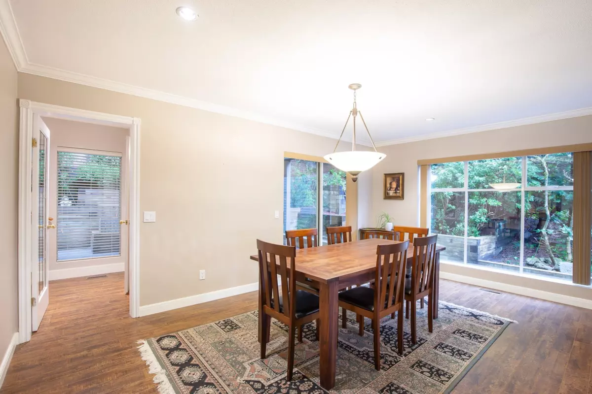 Kitchen Photo of 3973 Braemar Place, North Vancouver, BC
