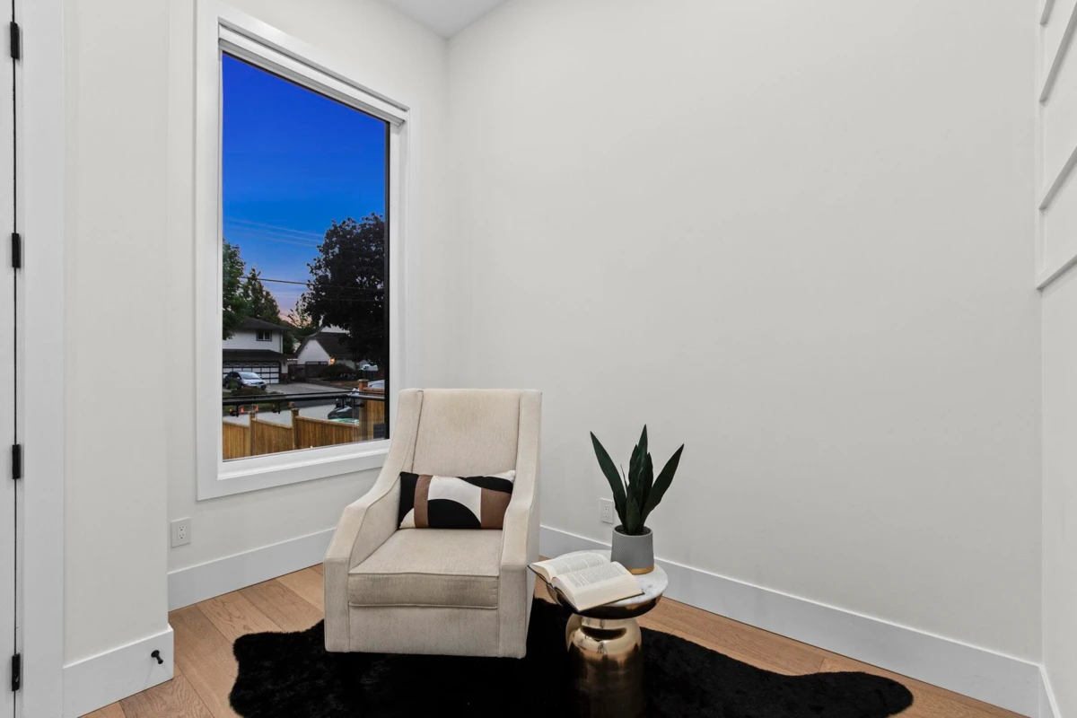 Family Room Photo of 19171 60b Avenue, Surrey, BC