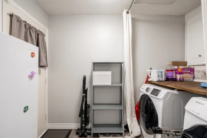 Guest Bathroom Photo of 1668 Connaught Drive, Port Coquitlam, BC