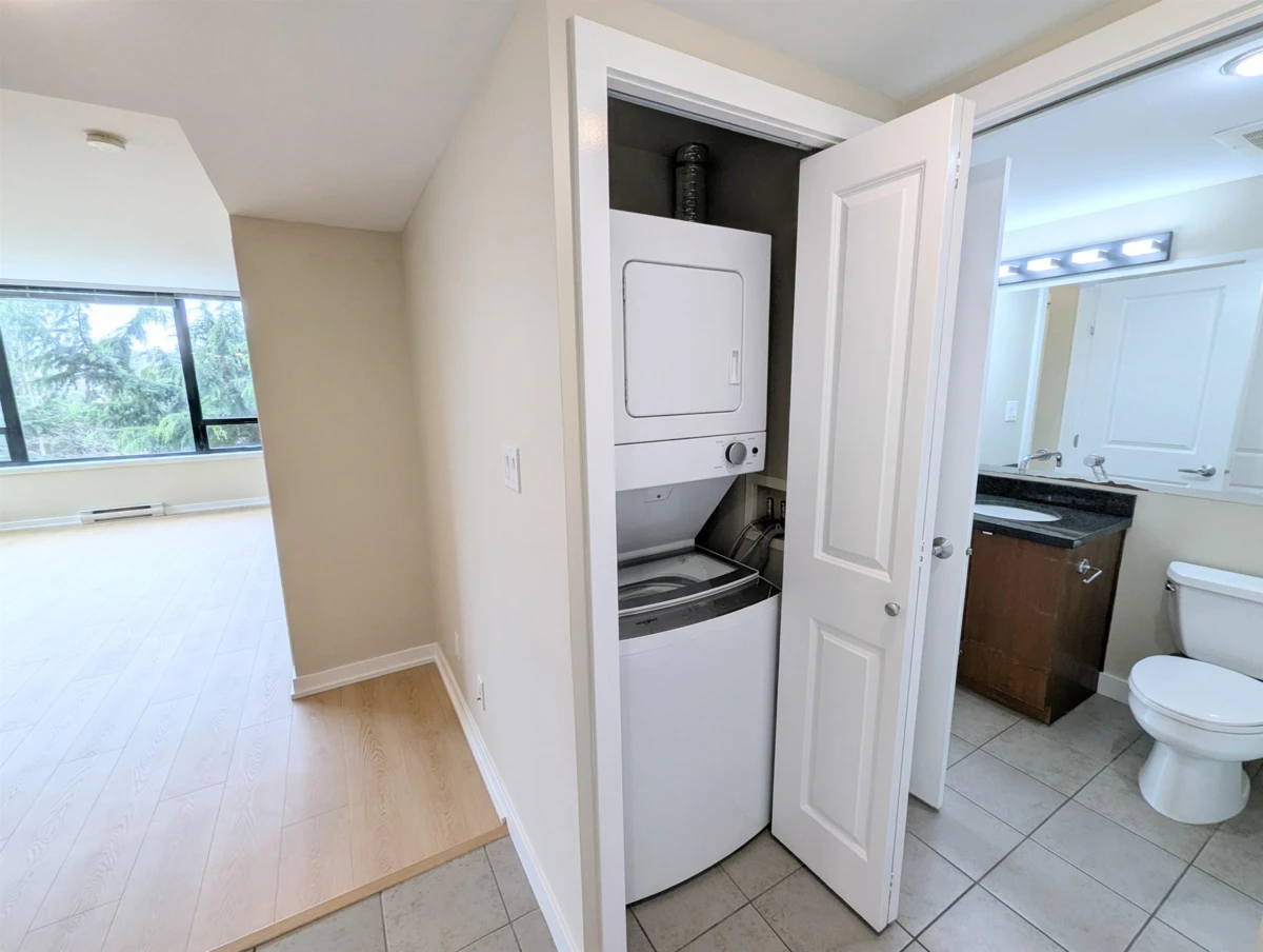 Dining Area Photo of 306 9188 Hemlock Drive, Richmond, BC
