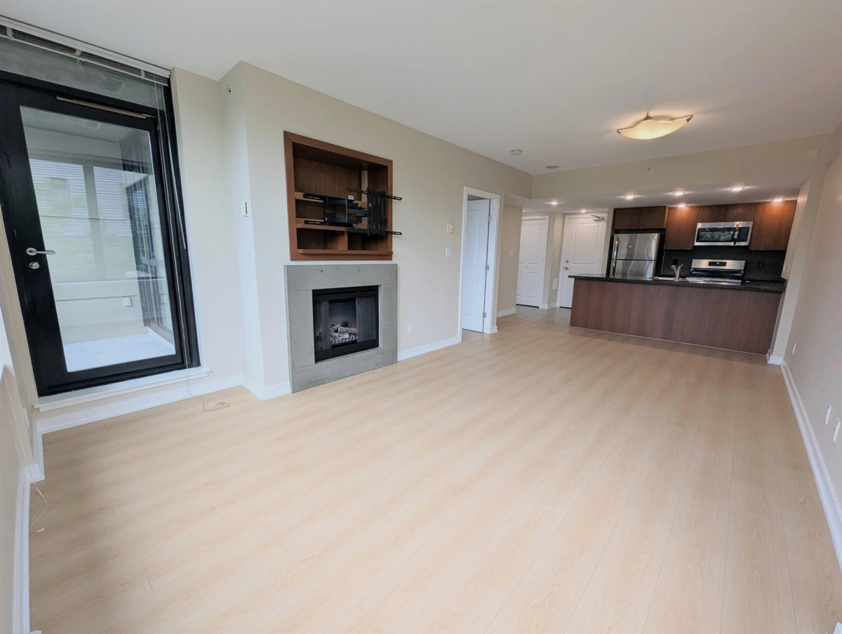 Family Room Photo of 306 9188 Hemlock Drive, Richmond, BC