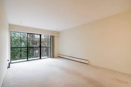 208 15020 North Bluff Road, White Rock, BC, White Rock — Apartment/Condo for sale