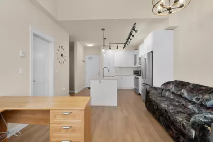 Walk-In Closet Photo of 612 11077 Ravine Road, Surrey, BC
