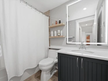 Basement Recreation Room Photo of 409 15621 Marine Drive, White Rock, BC