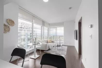 Breakfast Nook Photo of 4009 6538 Nelson Avenue, Burnaby, BC