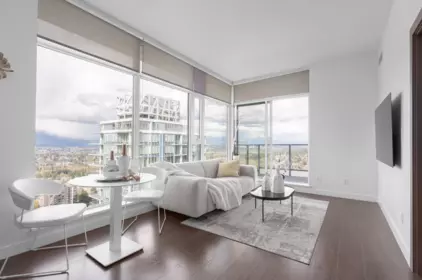 Kitchen Island Photo of 4009 6538 Nelson Avenue, Burnaby, BC