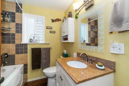Primary Bathroom Photo of 6319 Sophia Street, Vancouver, BC