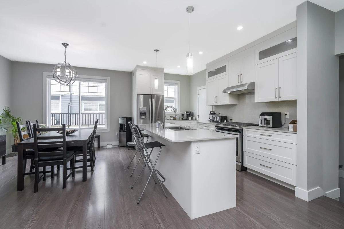Living Room Photo of 31 19501 74 Avenue, Surrey, BC
