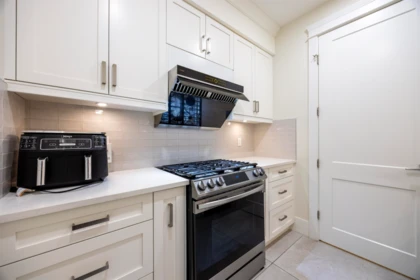 1245 Kent Street, White Rock, BC, White Rock — Single Family Residence for sale