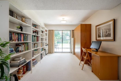 Guest Bathroom Photo of 14586 18 Avenue, Surrey, BC