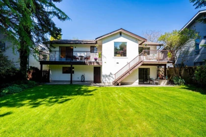Staircase Photo of 14586 18 Avenue, Surrey, BC