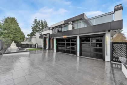 15460 Semiahmoo Avenue, White Rock, BC, White Rock — Single Family Residence for sale