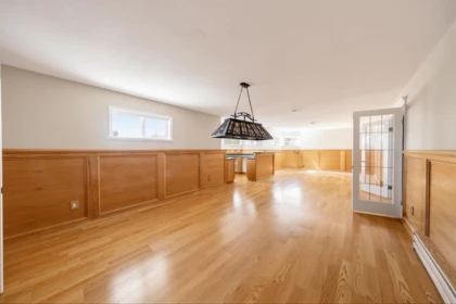 Entry Foyer Photo of 127 Hemlock Drive, Anmore, BC