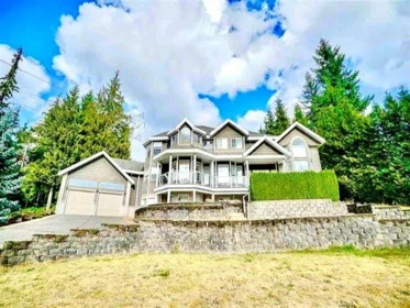 Fitness Center Photo Near 127 Hemlock Drive, Anmore, BC