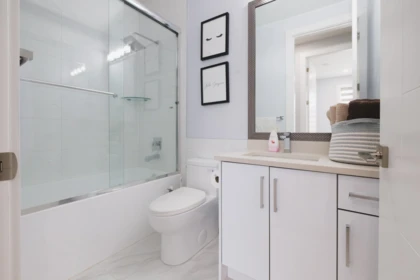 Entry Foyer Photo of 2211 154 Street, Surrey, BC