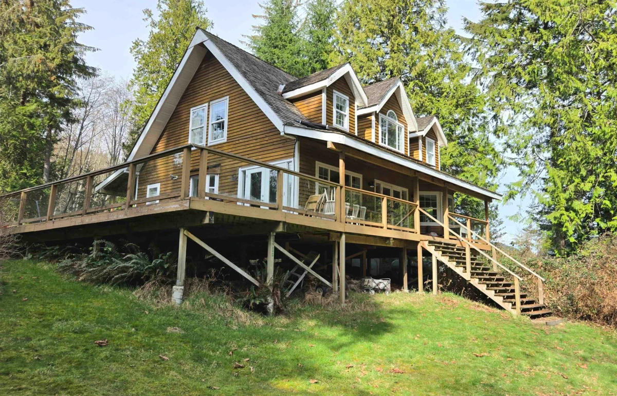 Exterior Rear Photo of B SL27 Sea Ranch Shoreline, Gambier Island, BC