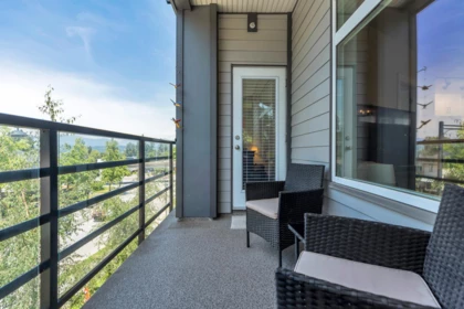 Hallway Photo of 313 11077 Ravine Road, Surrey, BC