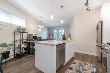 Kitchen Photo of 313 11077 Ravine Road, Surrey, BC